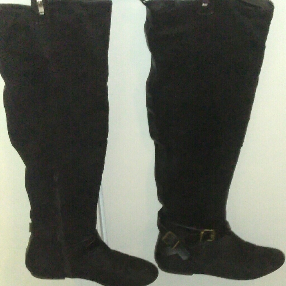 Women's over the knee faux suede flat boot